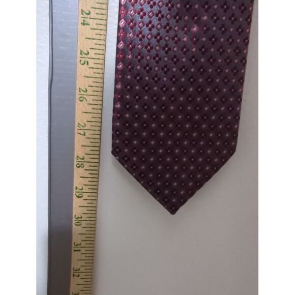 Pierre Cardin Necktie Polyester Red Diamond Geometric Pattern - Picture 7 of 7